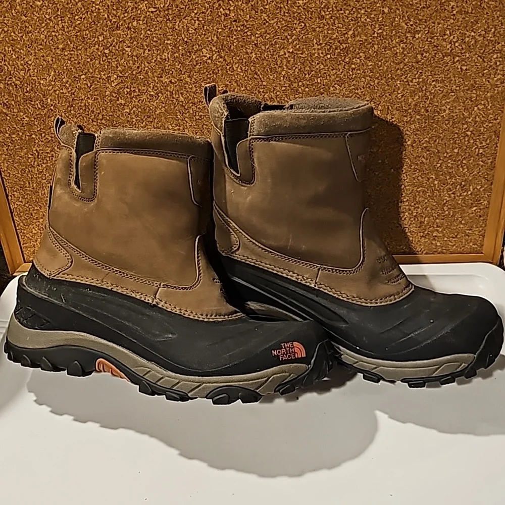 The North Face Boots - Picture 4 of 8